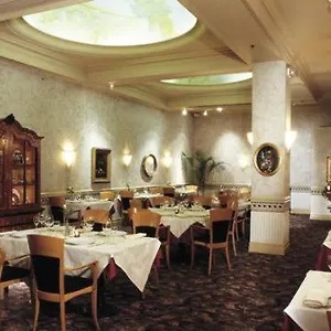 https://sutton-place.hotelstorontoontario.org